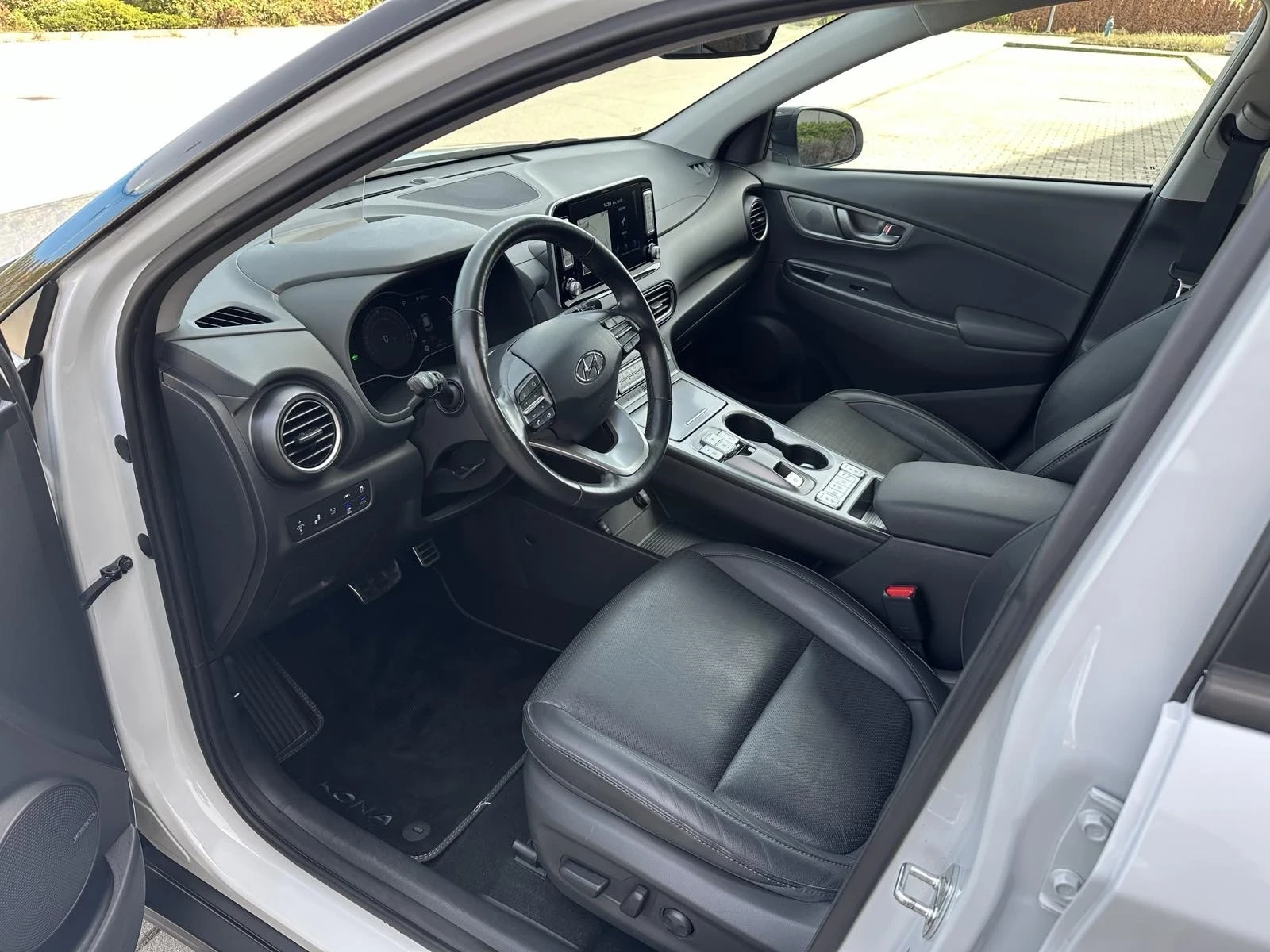 Hyundai Kona Premium 64 kWh ТЕРМОПОМПА КАМЕРА /DISTRONIC/ - изображение 6
