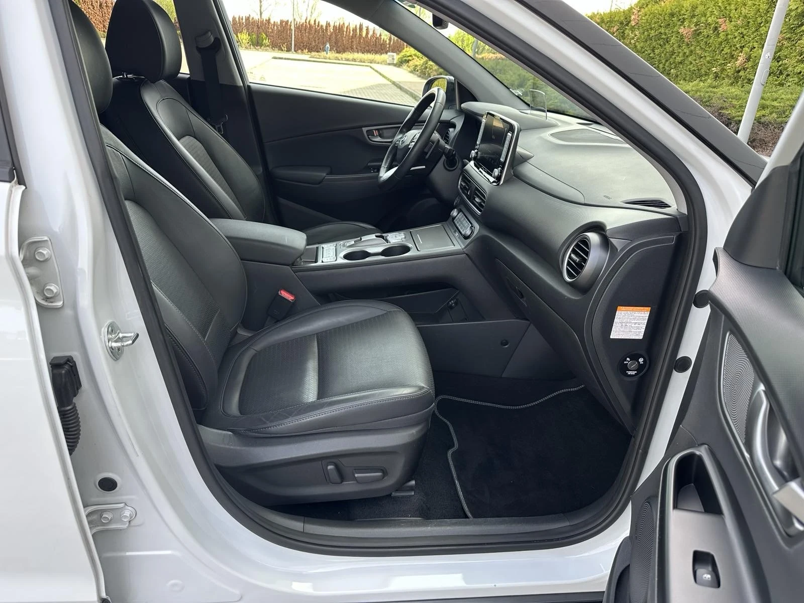 Hyundai Kona Premium 64 kWh ТЕРМОПОМПА КАМЕРА /DISTRONIC/ - изображение 7