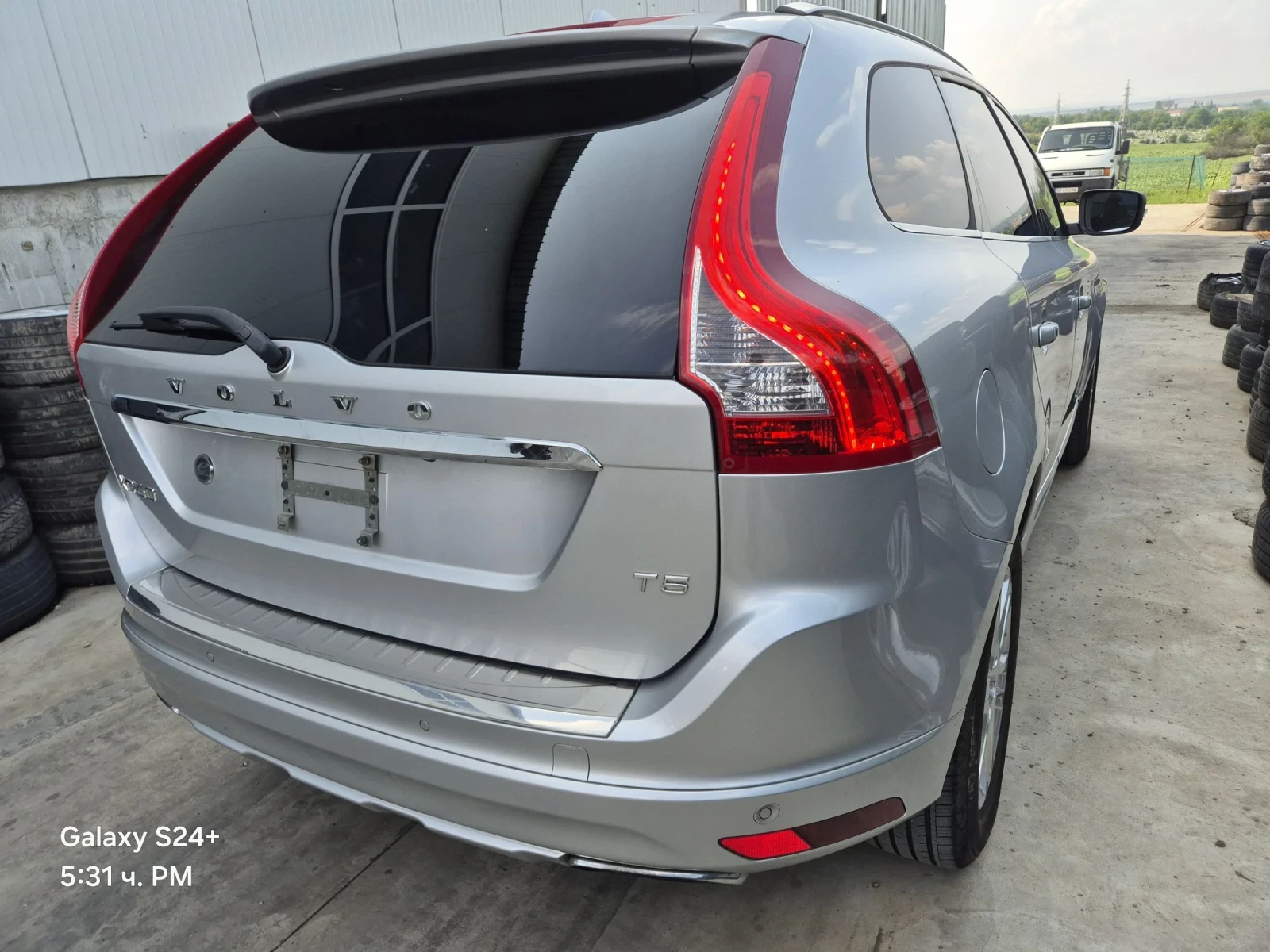 Volvo XC60 2.0..TURBO..D4 ..PETROL 245 ..FWD USA ..БАРТЕР - изображение 2