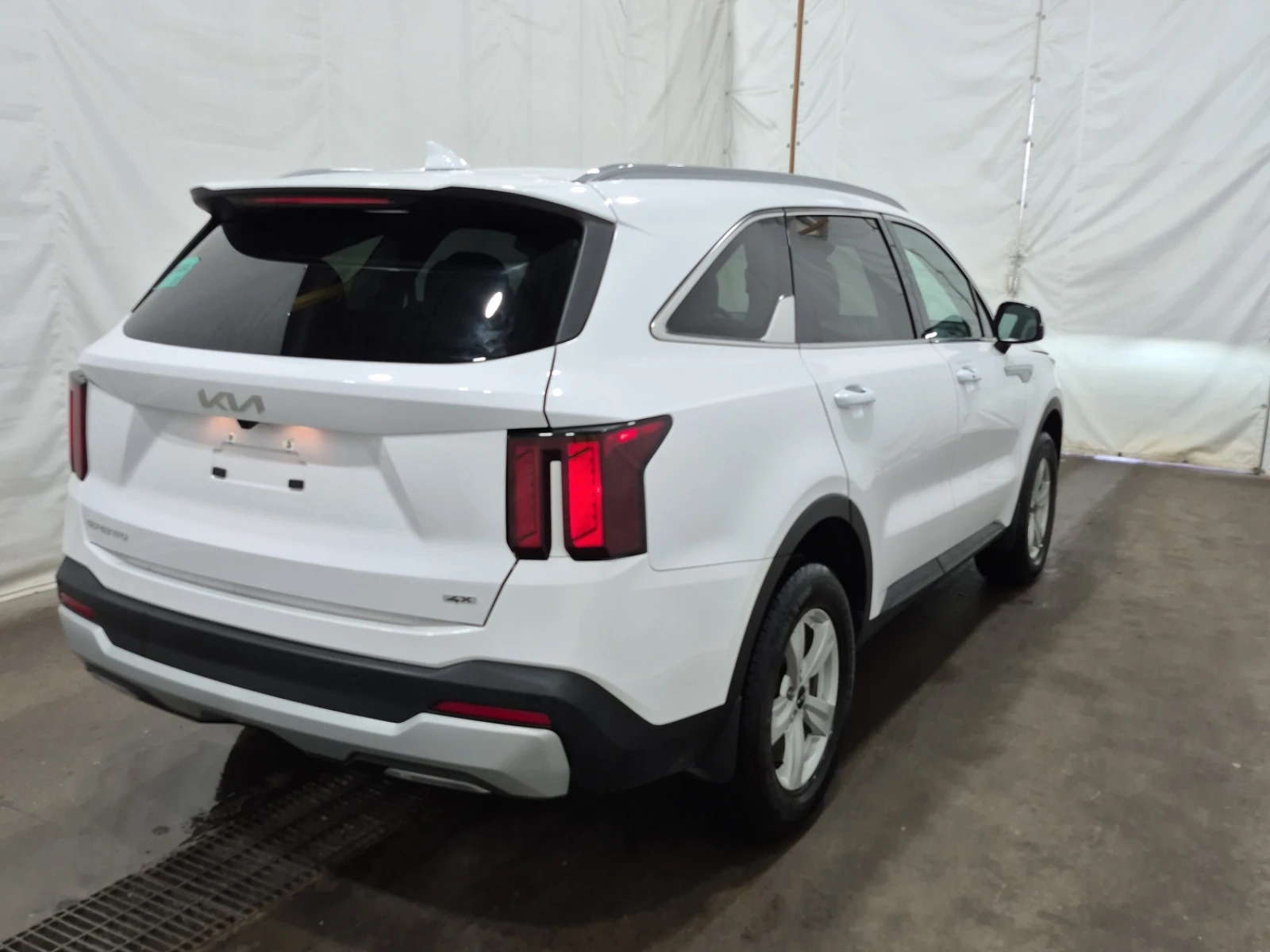 Kia Sorento * LX * CARFAX * ОПЦИЯ ЗА ФИНАНСИРАНЕ  - изображение 2