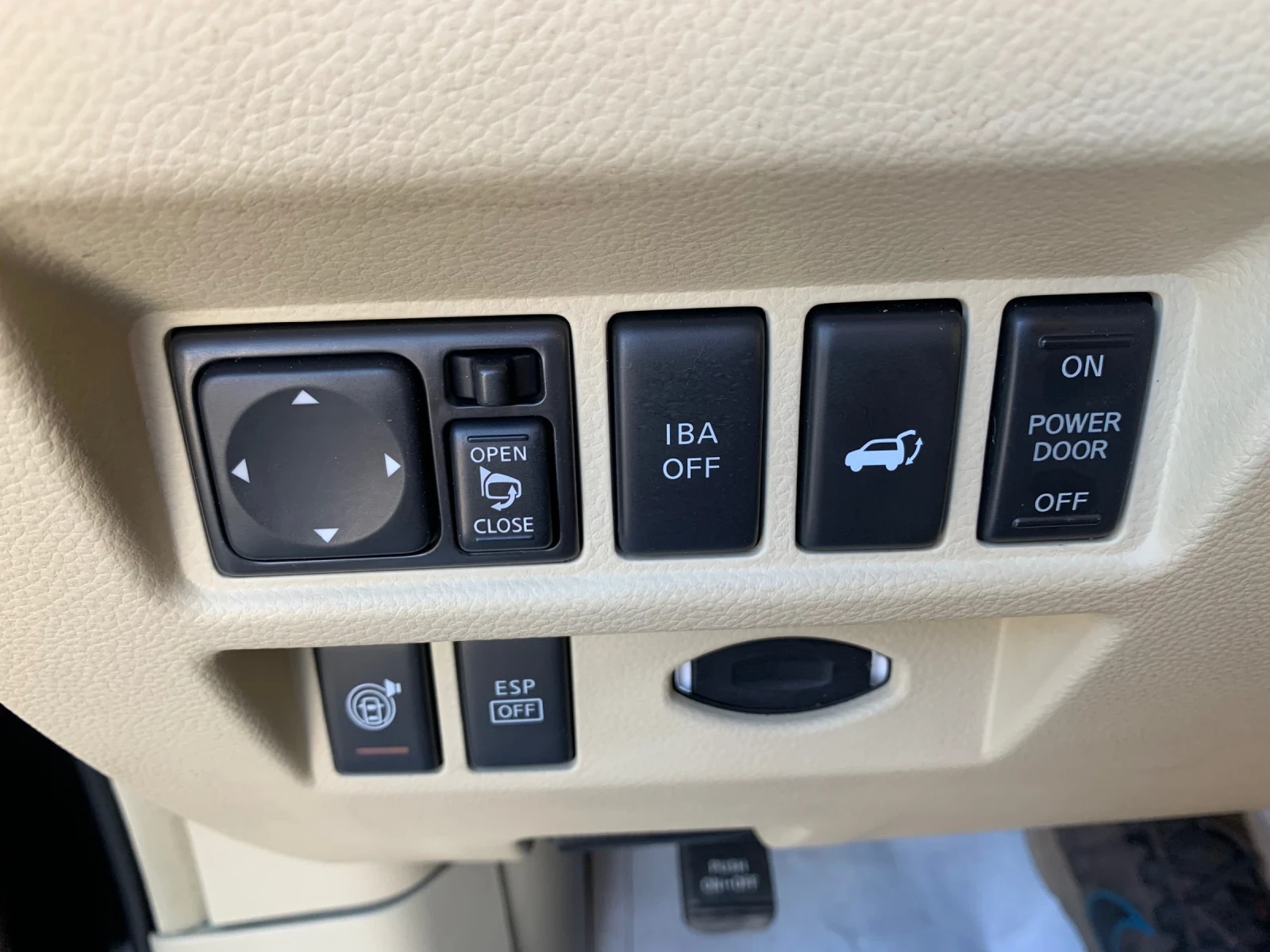Infiniti Fx 30 d S ПЕРФЕКТЕН ВСИЧКИ ЕКСТРИ 4 КАМЕРИ - изображение 10