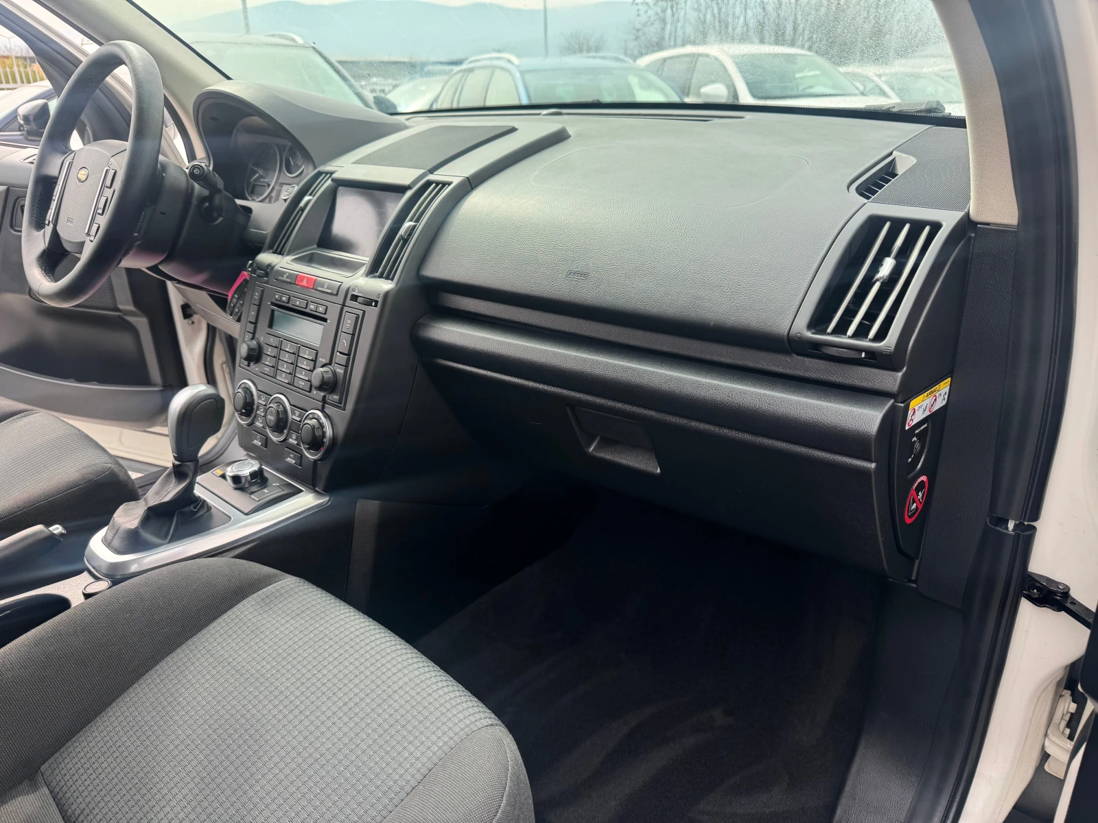 Land Rover Freelander 2.2 AUTOMAT - изображение 10