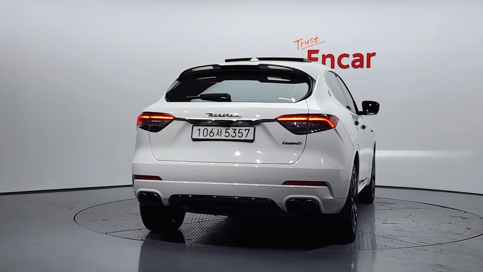 Maserati Levante 3.0 #УНИКАТ# KAMERИ !PANO!, снимка 4 - Автомобили и джипове - 54958254