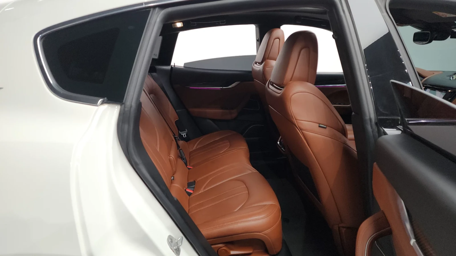Maserati Levante 3.0 #УНИКАТ# KAMERИ !PANO!, снимка 11 - Автомобили и джипове - 54958254