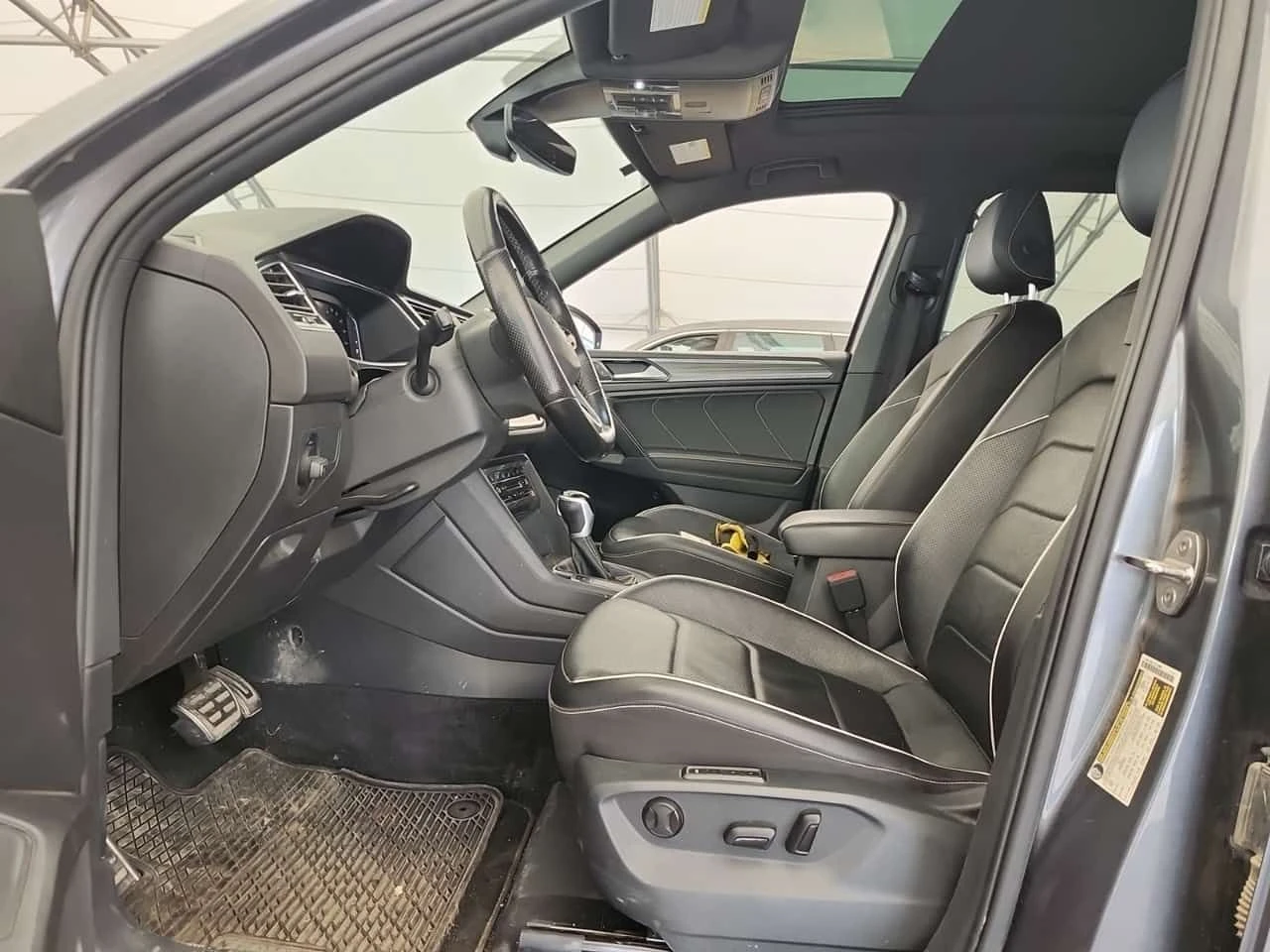 VW Tiguan HIGHLINE R LINE/CARFAX/ФИНАНСИРАНЕ, снимка 5 - Автомобили и джипове - 54974867