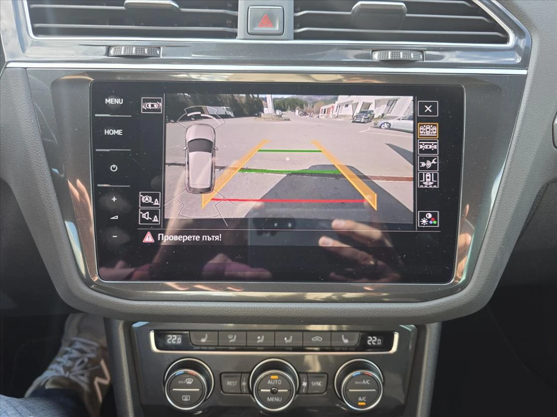 VW Tiguan 2.0 BiTDI 4MOTION DSG R-LINE, снимка 15 - Автомобили и джипове - 55592940