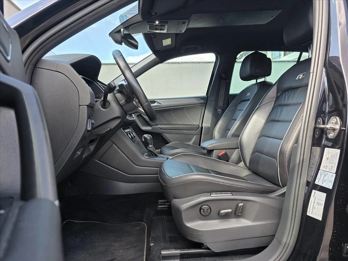 VW Tiguan 2.0 BiTDI 4MOTION DSG R-LINE, снимка 9 - Автомобили и джипове - 55592940