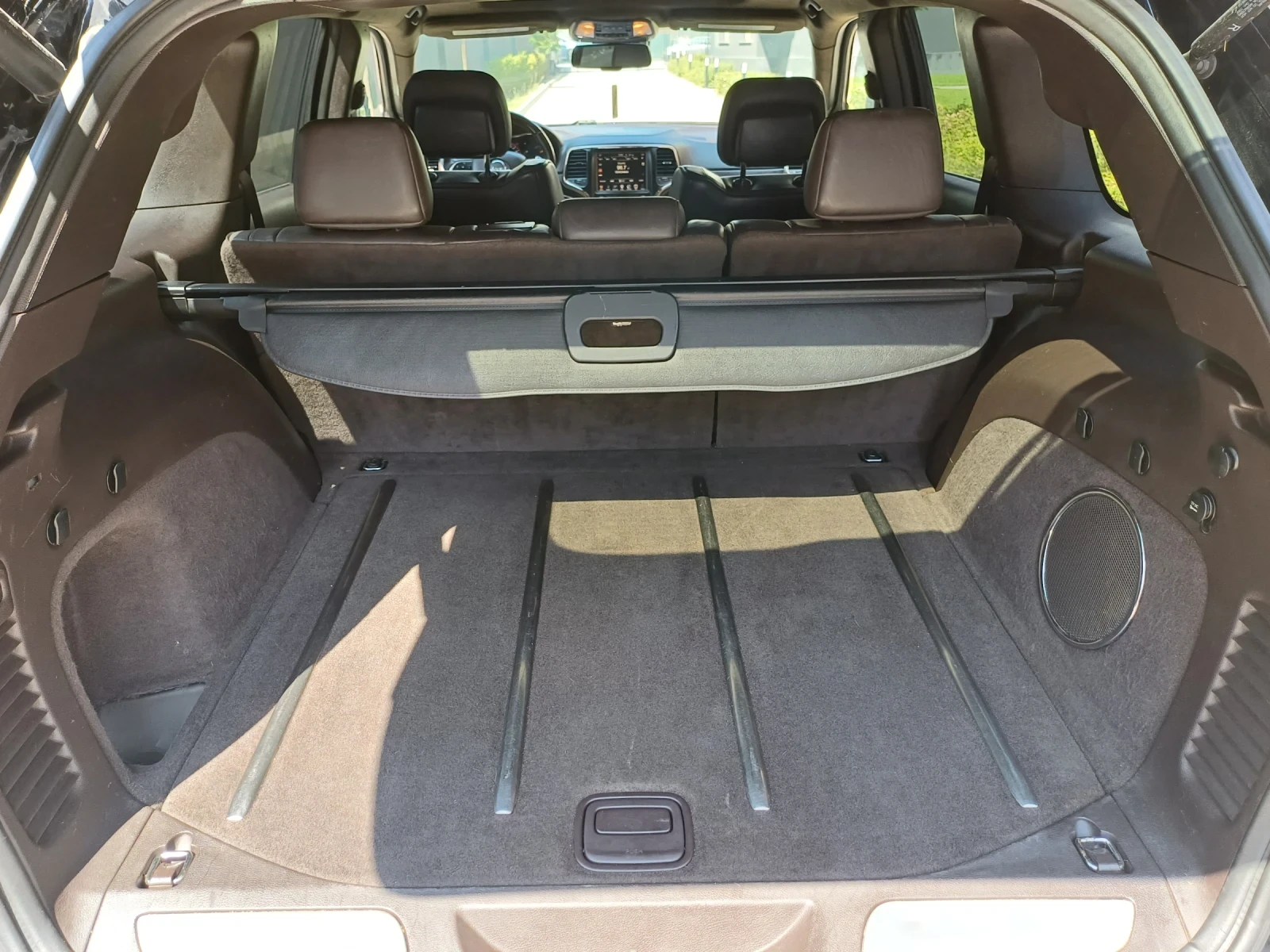Jeep Grand cherokee 3.6 Summit , снимка 10 - Автомобили и джипове - 55776621