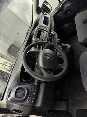 Opel Vivaro, снимка 12