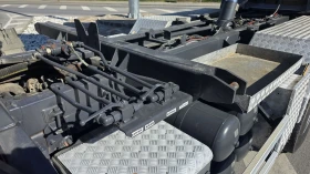 Scania R 124 420 EURO 3 6X4 , снимка 14