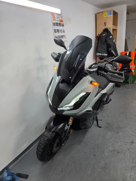 Honda X-ADV ПЕРФЕКТЕН!!! Honda X-adv350 2024г. 5000км., снимка 3