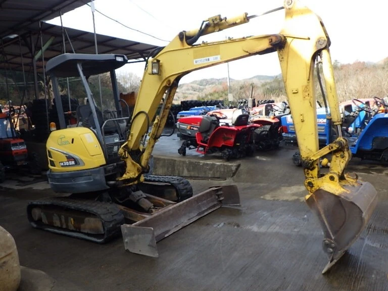 Багер Kobelco SK35SR-5