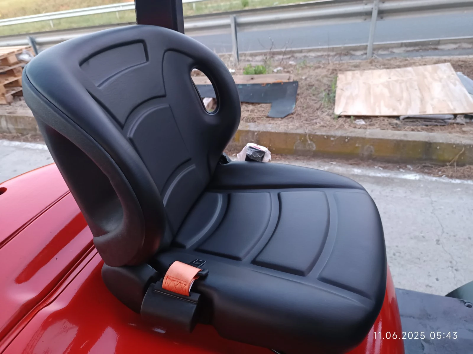 Мини челни товарачи Друга TOYOTA ТОВАРАЧ - изображение 2