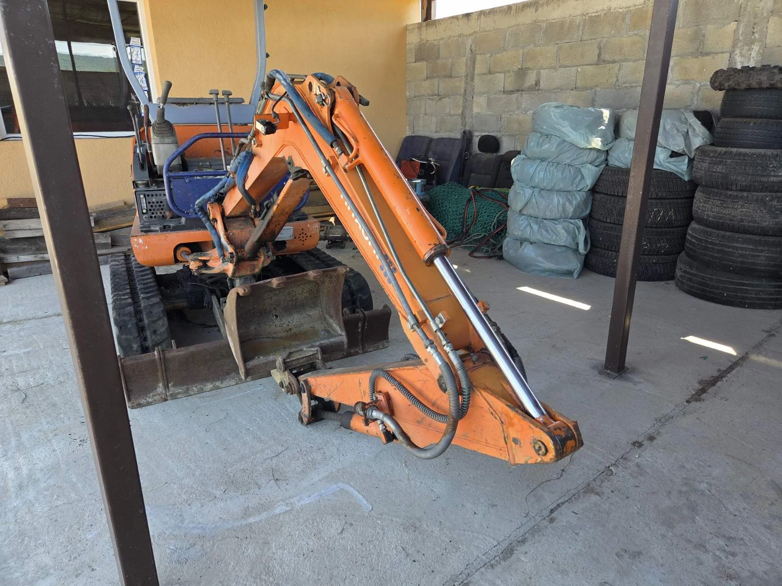 Багер Hitachi EX17 ДЖОСТИЦИ НОВ ВНОС ШВЕЙЦАРИЯ, снимка 10 - Индустриална техника - 54933506