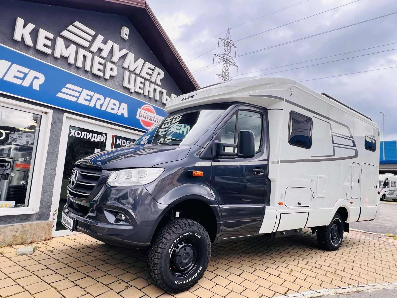Кемпер HYMER / ERIBA 4x4² MERCEDES 3500 кг. , снимка 4 - Каравани и кемпери - 54653162