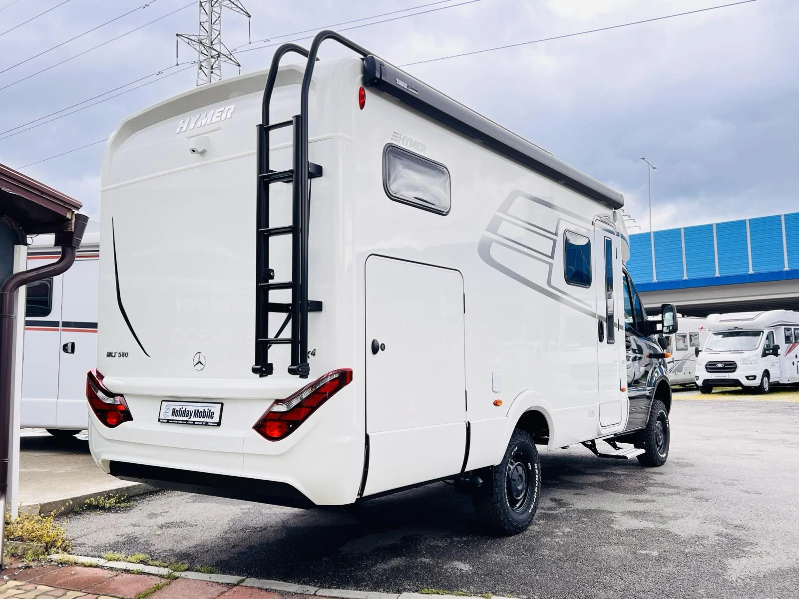 Кемпер HYMER / ERIBA 4x4² MERCEDES 3500 кг. , снимка 3 - Каравани и кемпери - 54653162