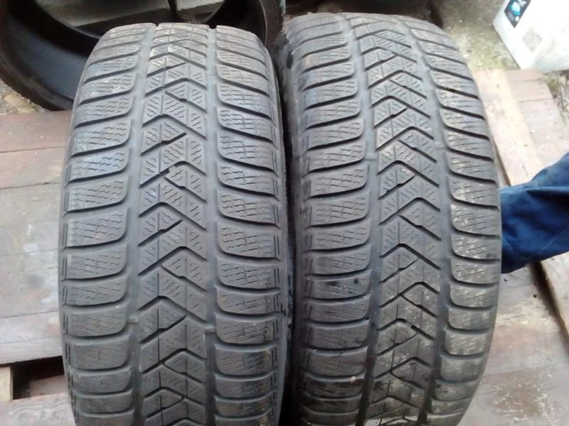 Гуми Зимни 225/55R16, снимка 7 - Гуми и джанти - 20465519