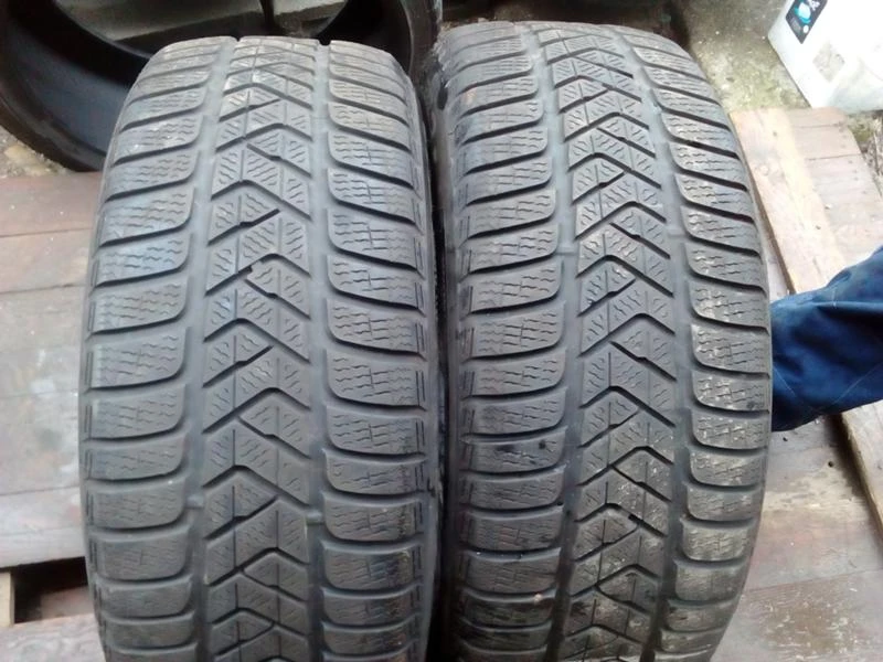 Гуми Зимни 225/55R16, снимка 8 - Гуми и джанти - 20465519