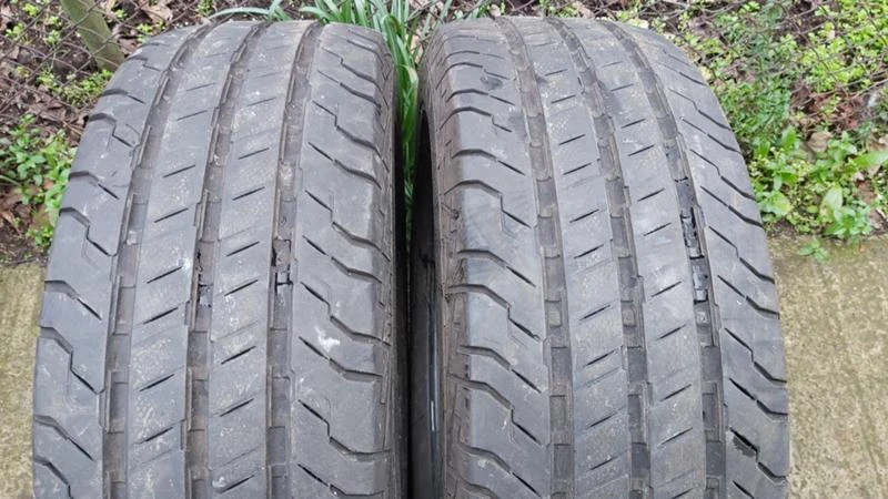 Гуми Летни 215/65R16, снимка 1 - Гуми и джанти - 27533895