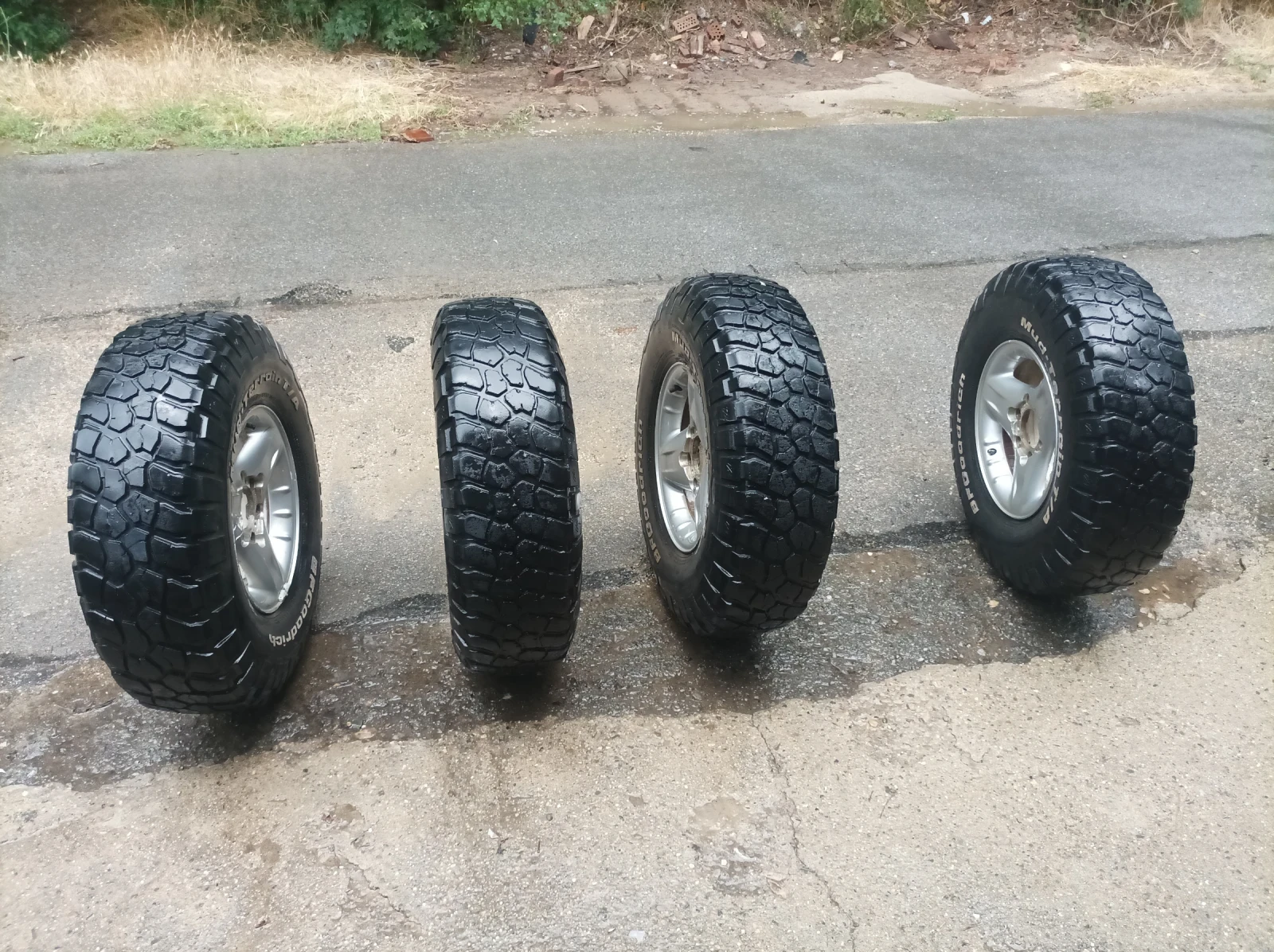 Гуми с джанти BF Goodrich 255/85R16, снимка 7 - Гуми и джанти - 55160082