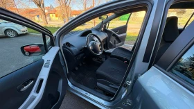 Toyota Yaris, снимка 11
