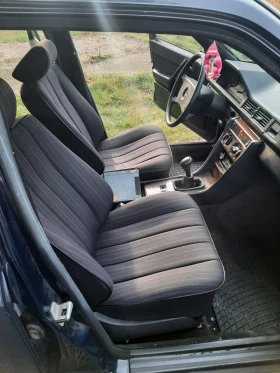 Mercedes-Benz 124 200 d, снимка 15