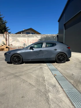 Mazda 3 2.5 S Carbon Edition AWD Skyactiv-G , снимка 3
