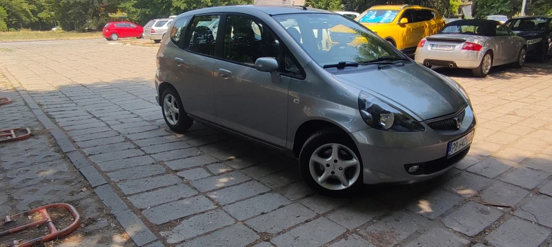 Honda Jazz, снимка 2 - Автомобили и джипове - 47013840