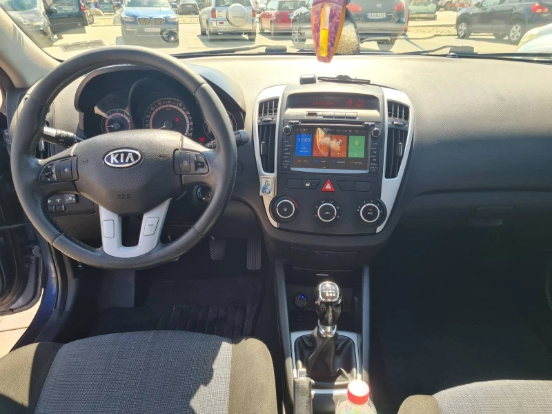 Kia Ceed 1.6 (face с газова), снимка 7 - Автомобили и джипове - 47354290