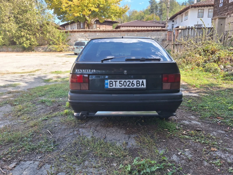 Renault 19, снимка 3 - Автомобили и джипове - 47365652