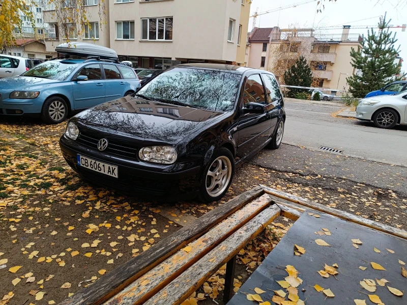 VW Golf 4, снимка 1 - Автомобили и джипове - 48015659