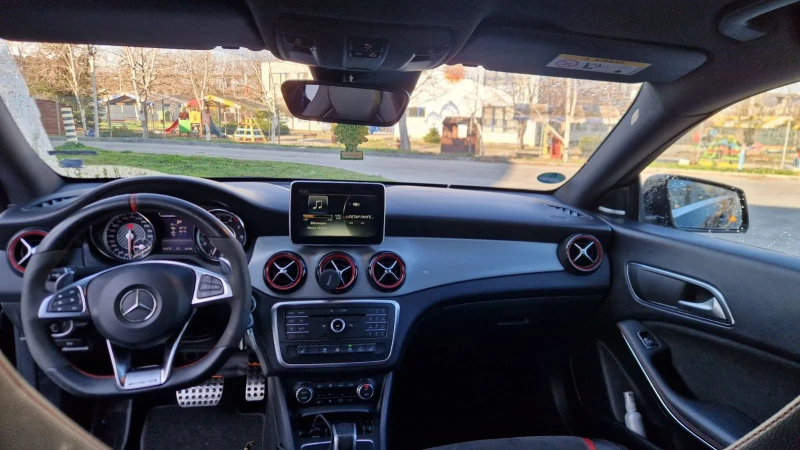 Mercedes-Benz CLA 45 AMG, снимка 12 - Автомобили и джипове - 48391551