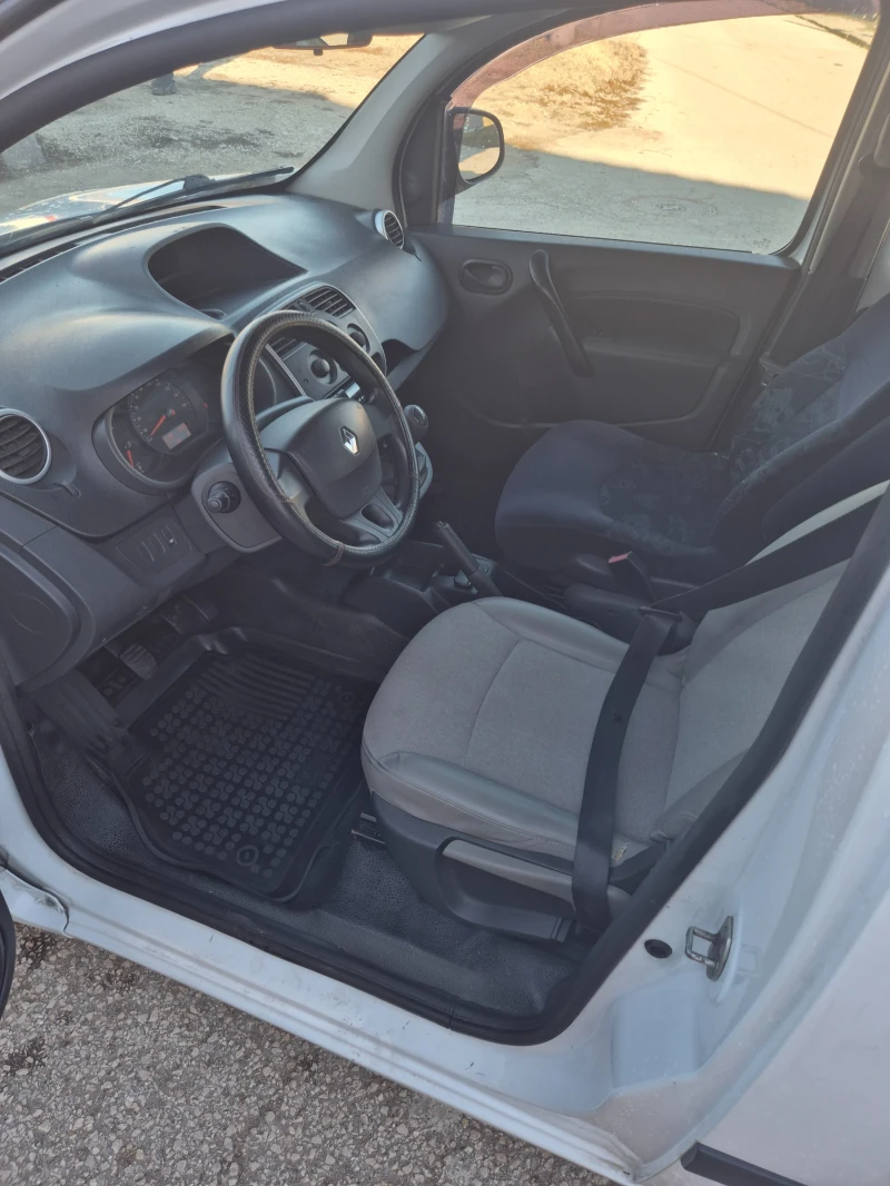 Renault Kangoo, снимка 10 - Автомобили и джипове - 48878632