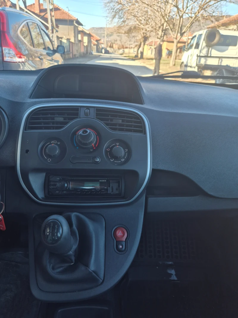 Renault Kangoo, снимка 11 - Автомобили и джипове - 48793848