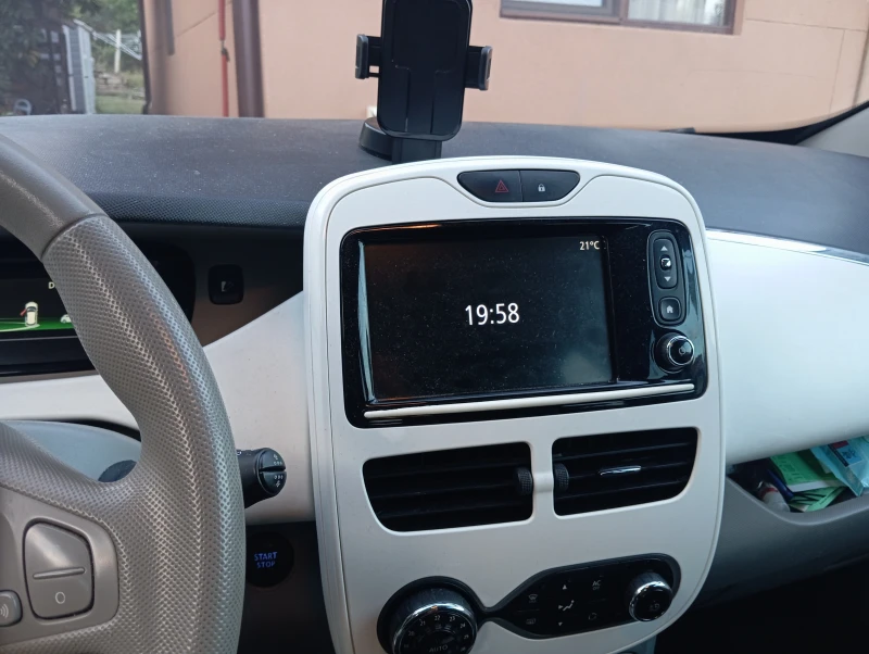 Renault Zoe Q210 22 KW, снимка 4 - Автомобили и джипове - 51208182