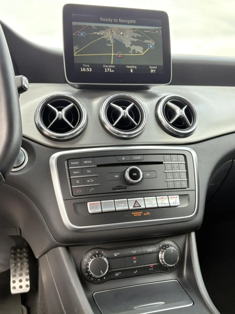 Mercedes-Benz CLA 200 AMG Facelift Евро6B, снимка 14 - Автомобили и джипове - 51287566