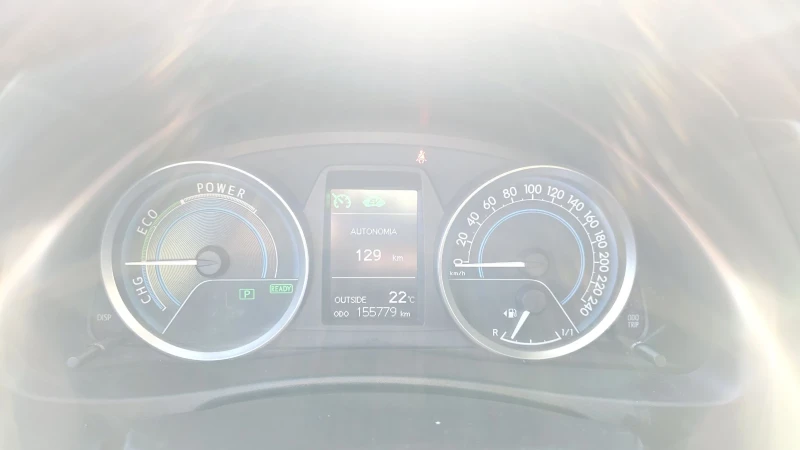 Toyota Auris Hybrid* ГОТОВА ЗА ТАКСИ, снимка 16 - Автомобили и джипове - 51646330