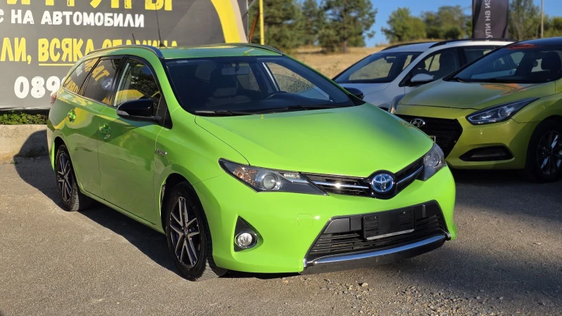 Toyota Auris Hybrid* ГОТОВА ЗА ТАКСИ, снимка 5 - Автомобили и джипове - 51646330