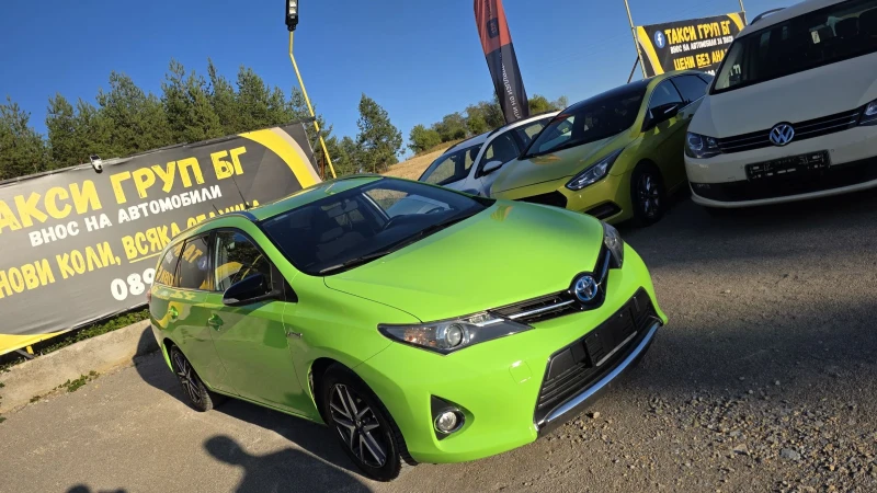 Toyota Auris Hybrid* ГОТОВА ЗА ТАКСИ, снимка 3 - Автомобили и джипове - 51646330