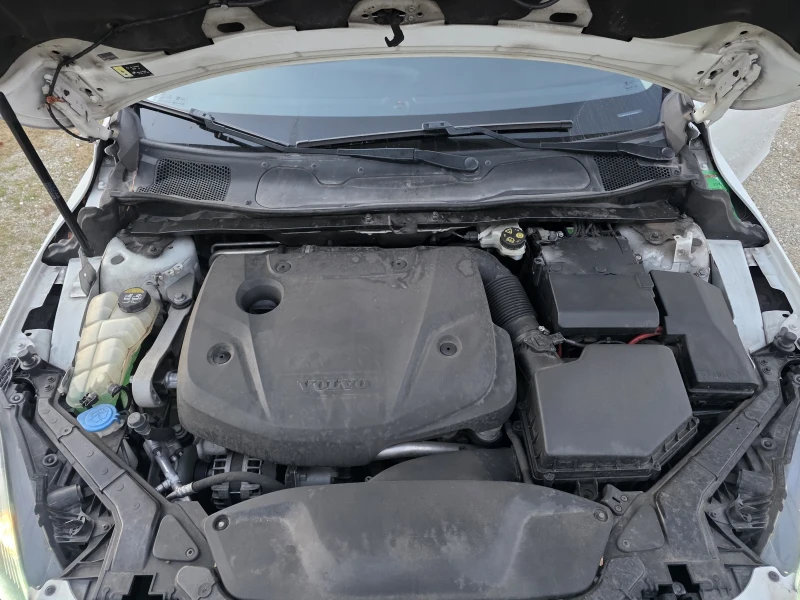 Volvo V40 Cross Country 2.0D euro6, снимка 10 - Автомобили и джипове - 52585937