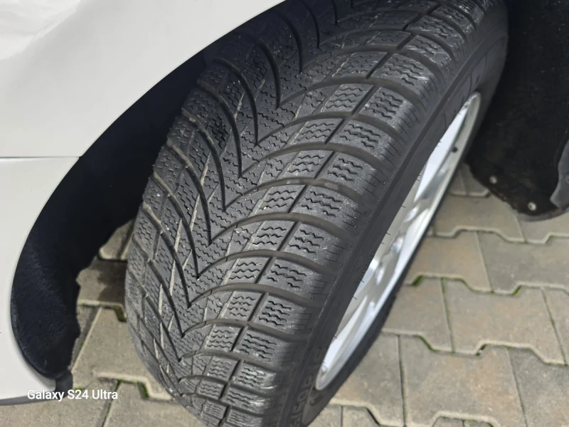 Volvo V40 Cross Country 2.0D euro6, снимка 12 - Автомобили и джипове - 52585937