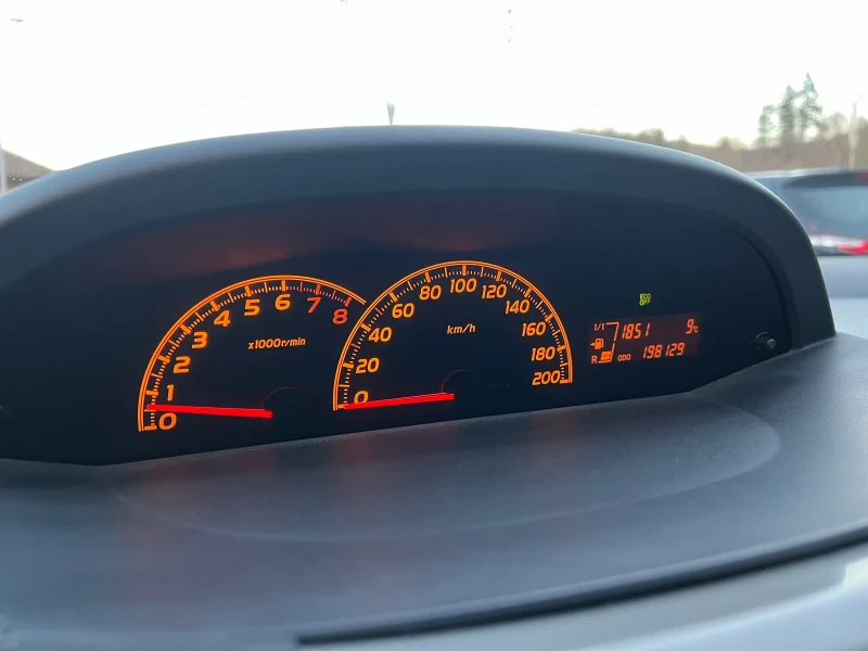 Toyota Yaris 1.33i Facelift ШВЕЙЦАРИЯ, снимка 11 - Автомобили и джипове - 52859524