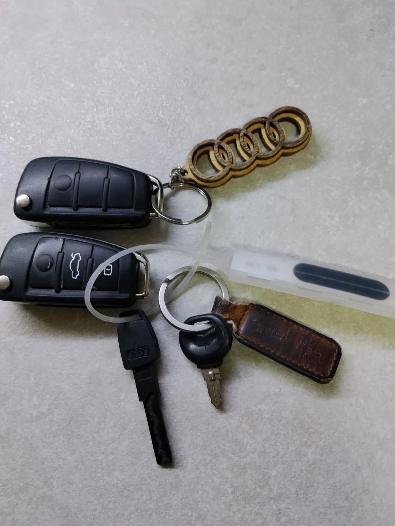 Audi A4 2.0 tdi, снимка 10 - Автомобили и джипове - 53106629