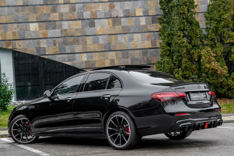 Mercedes-Benz E 220 d* BRABUS BLACK SERIES* PANORAMA* 360CAM* FULL, снимка 3 - Автомобили и джипове - 53250259