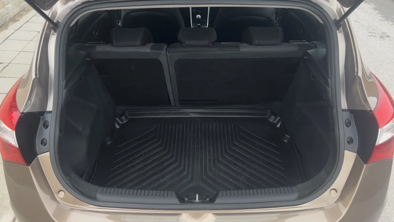 Hyundai I30 1.4i 2014г, снимка 14 - Автомобили и джипове - 53301601
