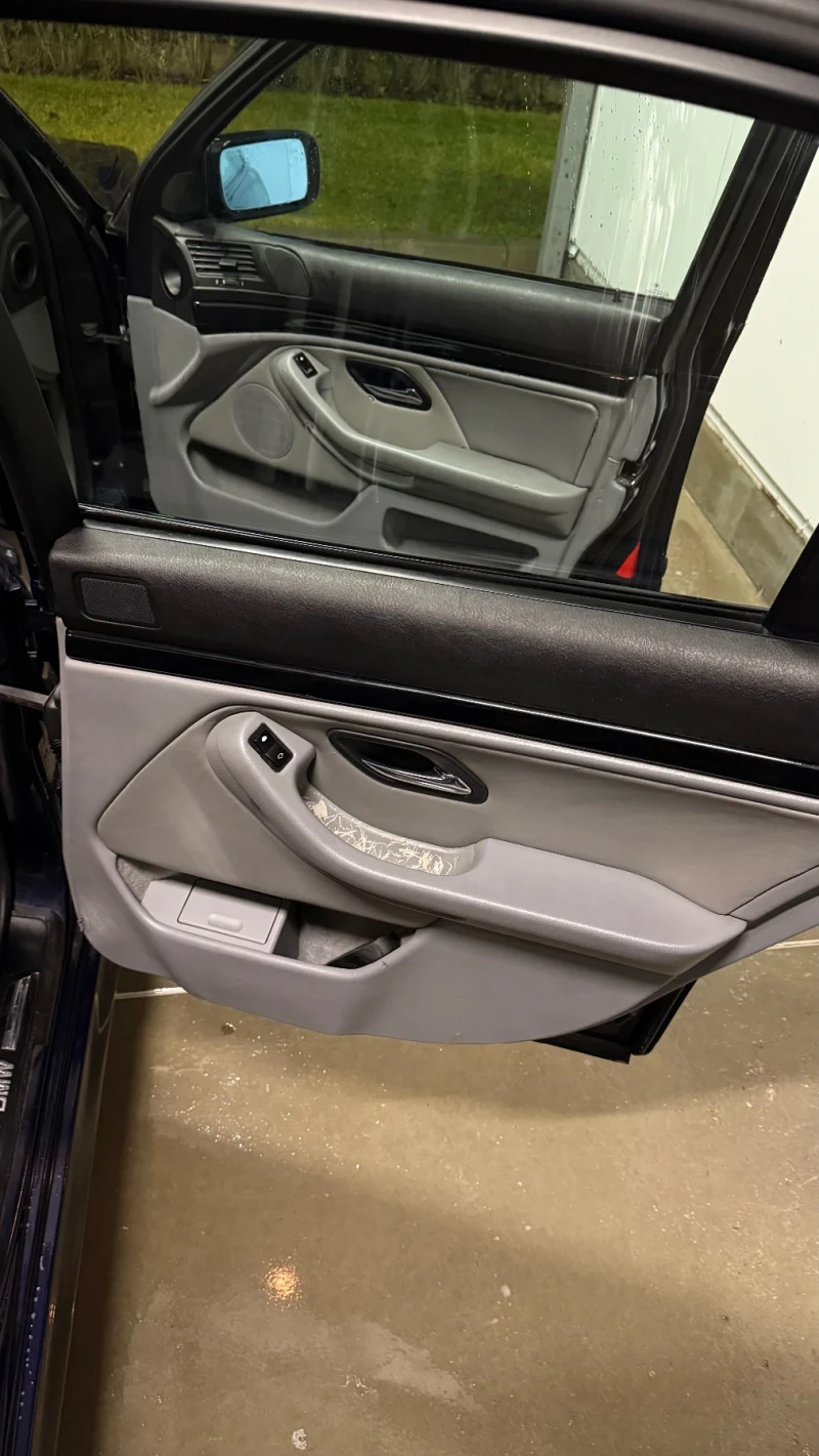 BMW 525, снимка 10 - Автомобили и джипове - 53405943