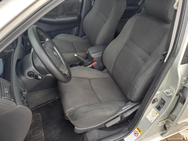 Toyota Corolla 1.4 VVT-I, снимка 11 - Автомобили и джипове - 53436592