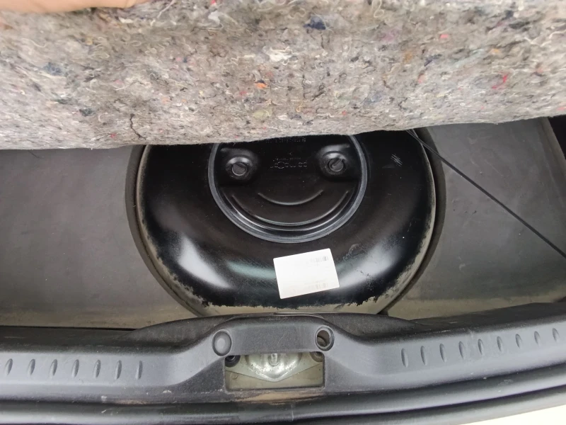 Lancia Ypsilon Заводска газ, снимка 15 - Автомобили и джипове - 53477231