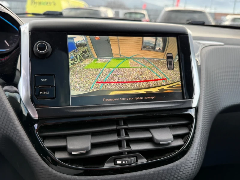 Peugeot 2008 Allure / 1.6HDI/ Pano / Camera, снимка 16 - Автомобили и джипове - 53499263