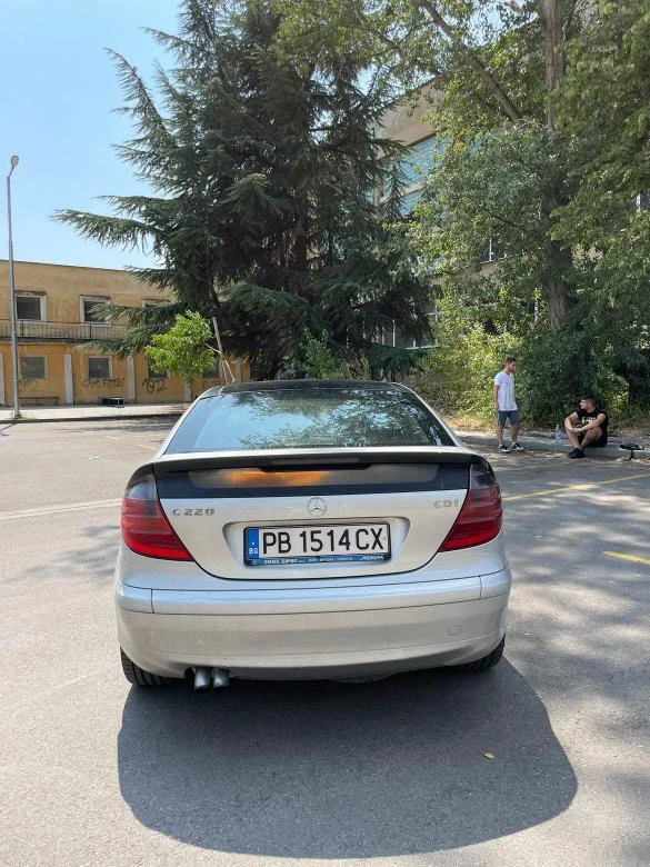 Mercedes-Benz C 220  - изображение 5